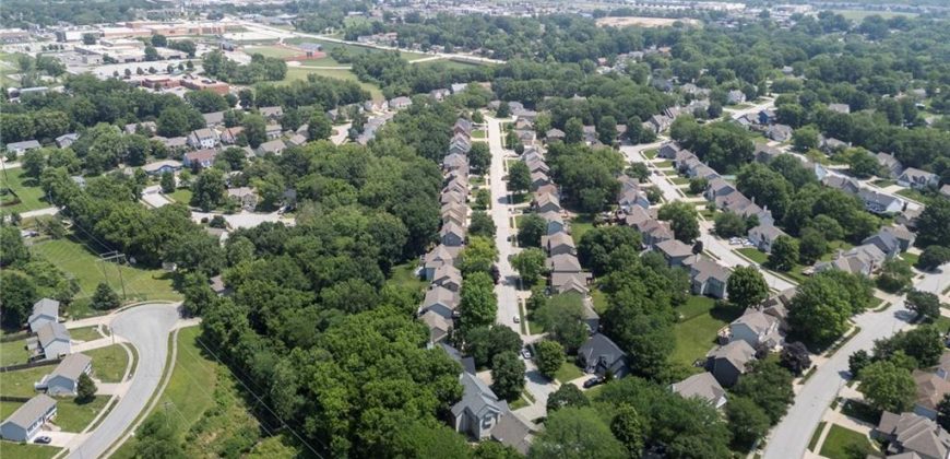 Homes for Sale in Kansas City, MO 64152 | 7642 N Atkins Place