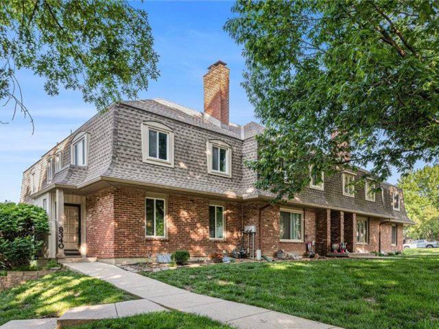 Homes for Sale in Kansas City, MO 64151 | 8340 NW Overland Drive