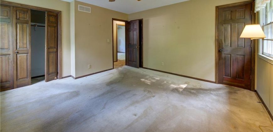 Homes for Sale in Gladstone, MO 64118 | 6745 N Garfield Avenue
