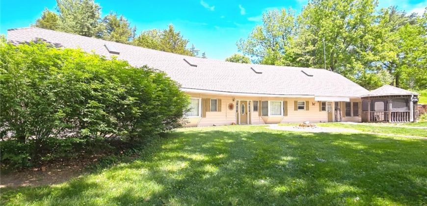 Homes for Sale in Liberty, MO 64068 | 2101  Hillview Road