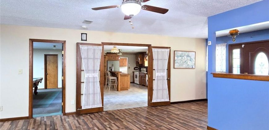 Homes for Sale in Liberty, MO 64068 | 2101  Hillview Road