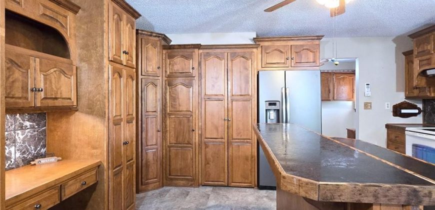 Homes for Sale in Liberty, MO 64068 | 2101  Hillview Road