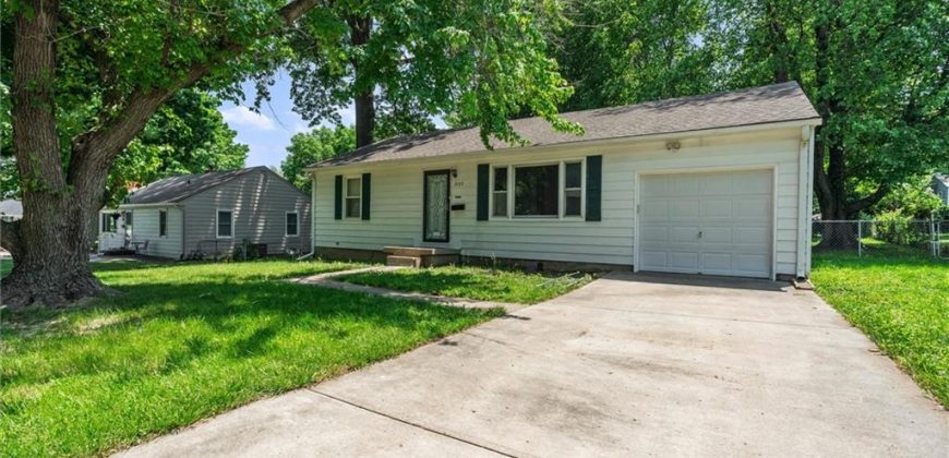Homes for Sale in Kansas City, MO 64118 | 1005  67th Street