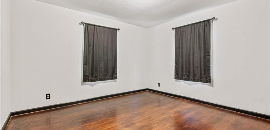 Homes for Sale in Kansas City, MO 64118 | 1005  67th Street