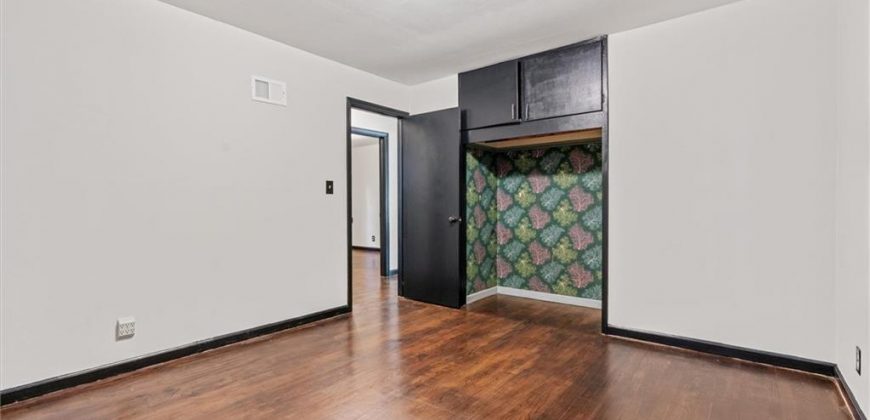 Homes for Sale in Kansas City, MO 64118 | 1005  67th Street
