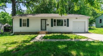 Homes for Sale in Kansas City, MO 64118 | 1005  67th Street