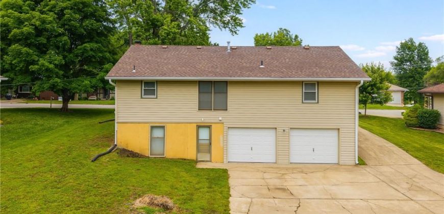 Homes for Sale in Pleasant Valley, MO 64068 | 8707  Brenda Lane