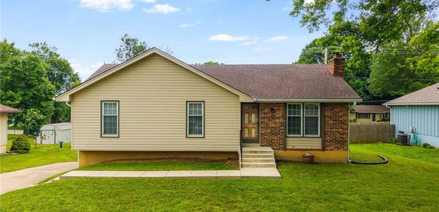 Homes for Sale in Pleasant Valley, MO 64068 | 8707  Brenda Lane