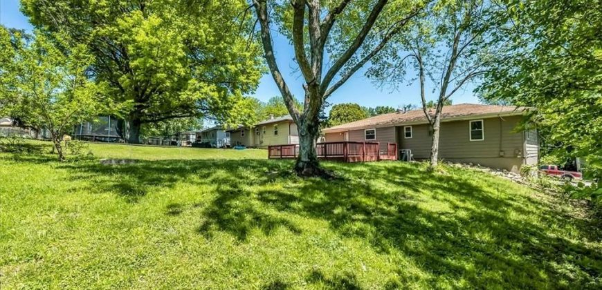 Homes for Sale in Kansas City, MO 64119 | 5104 N Smalley Avenue