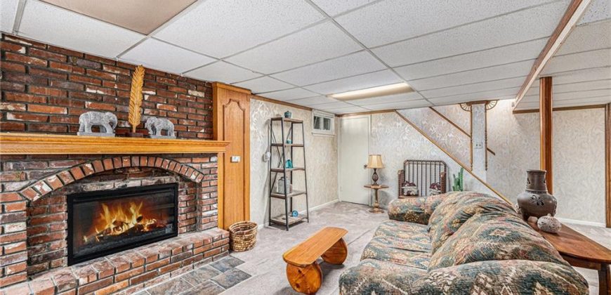 Homes for Sale in Smithville, MO 64089 | 308 E Meadow Street
