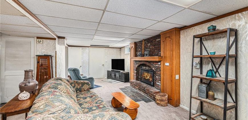 Homes for Sale in Smithville, MO 64089 | 308 E Meadow Street