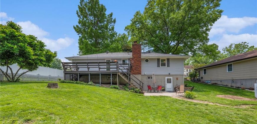 Homes for Sale in Smithville, MO 64089 | 308 E Meadow Street