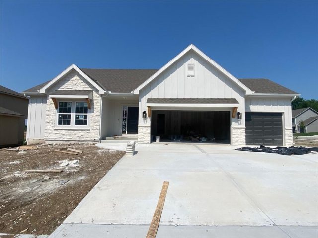 Homes for Sale in Kearney, MO 64060 | 1102  Noah Lane