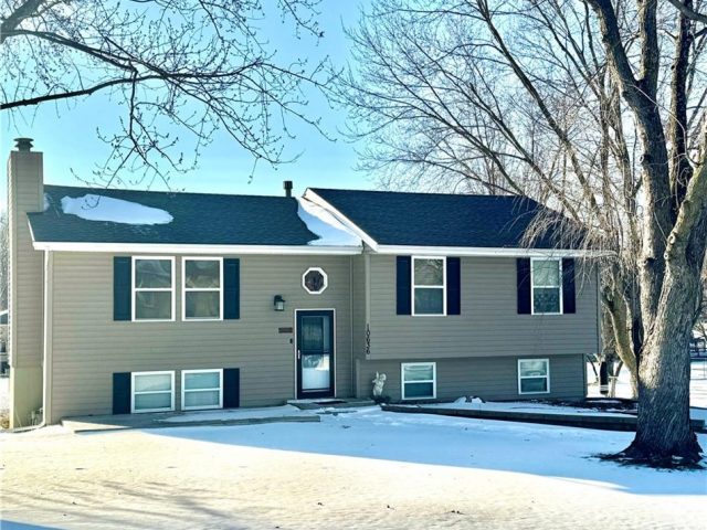 Homes for Sale in Kansas City, MO 64155 | 10636 N Walnut Street