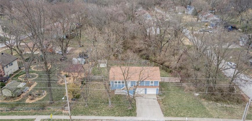 Homes for Sale in Kansas City, MO 64155 | 400 NE 114th Street