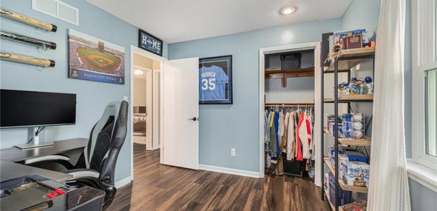 Homes for Sale in Kansas City, MO 64155 | 400 NE 114th Street