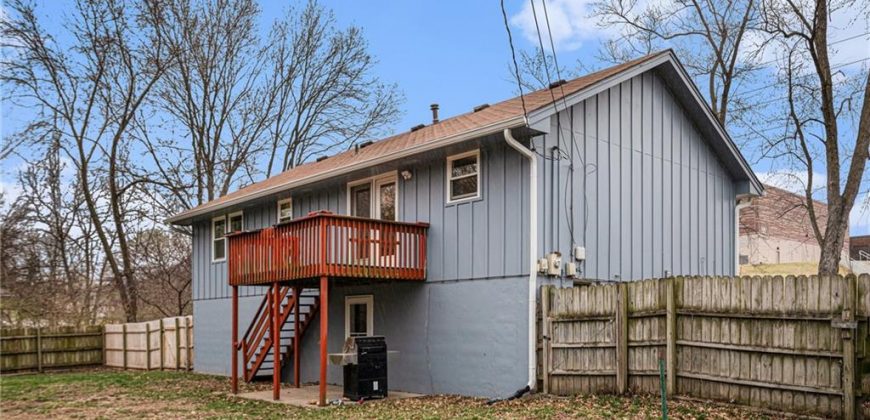 Homes for Sale in Kansas City, MO 64155 | 400 NE 114th Street