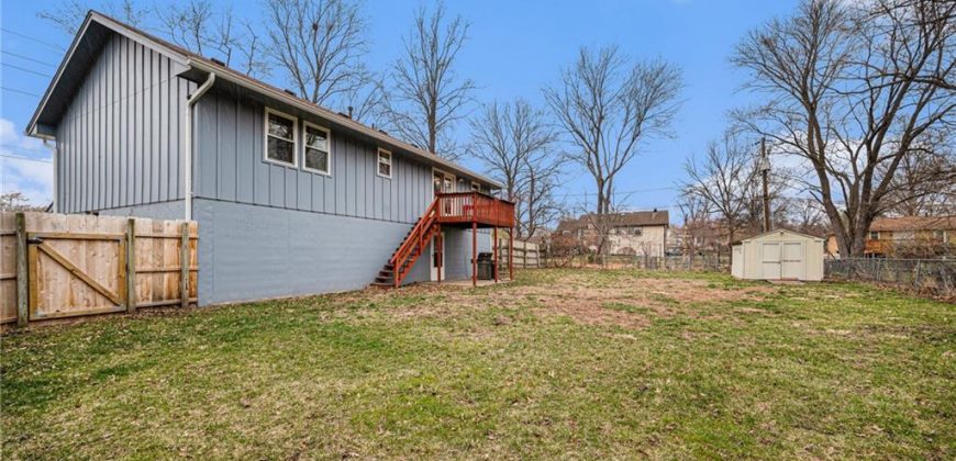 Homes for Sale in Kansas City, MO 64155 | 400 NE 114th Street