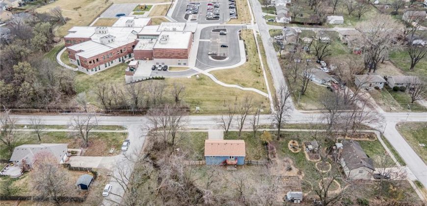 Homes for Sale in Kansas City, MO 64155 | 400 NE 114th Street