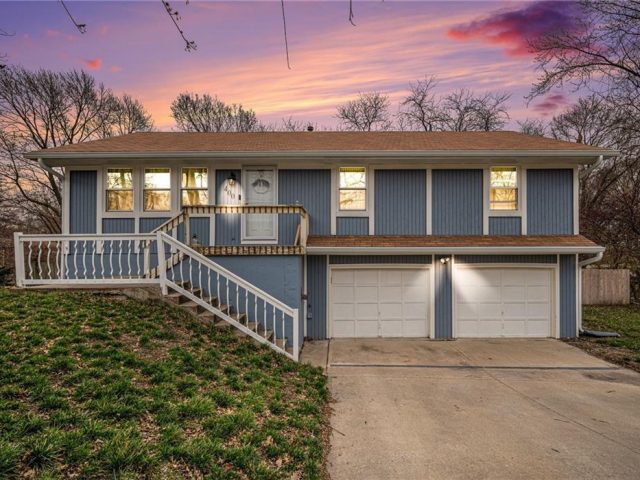 Homes for Sale in Kansas City, MO 64155 | 400 NE 114th Street