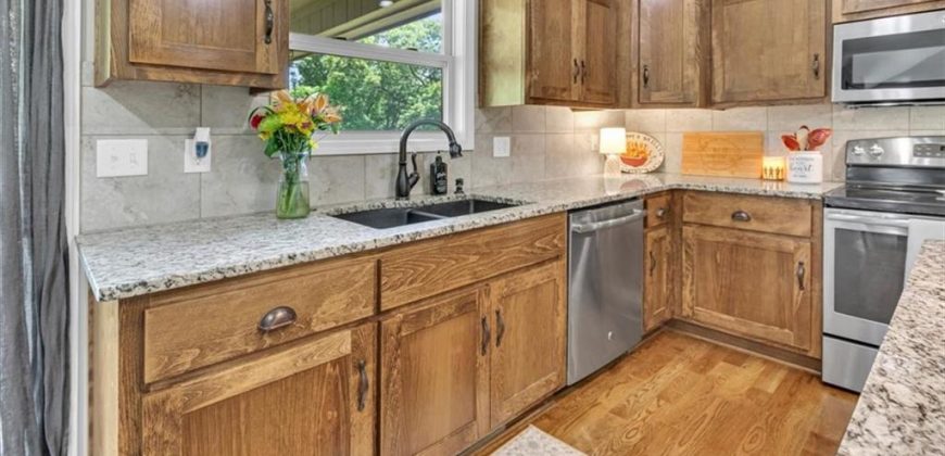 Homes for Sale in Kearney, MO 64060 | 1211  Clear Creek Drive