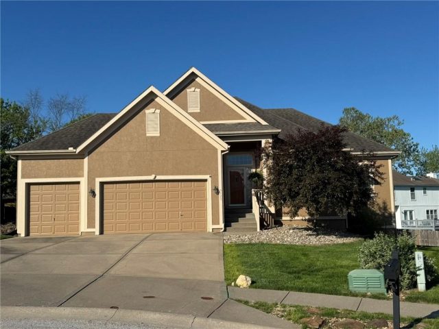 Homes for Sale in Kansas City, MO 64153 | 9123 NW 86th Terrace