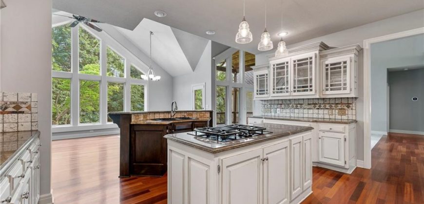 Homes for Sale in Parkville, MO 64152 | 8129  Clearwater Point