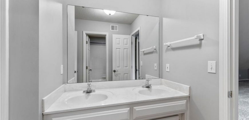 Homes for Sale in Parkville, MO 64152 | 8129  Clearwater Point