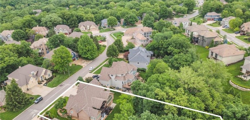 Homes for Sale in Parkville, MO 64152 | 8129  Clearwater Point