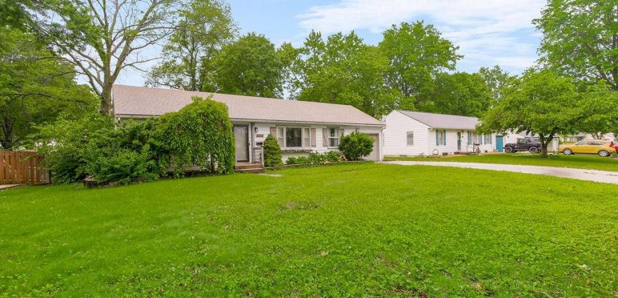 Homes for Sale in Gladstone, MO 64118 | 6504 N Harrison Street