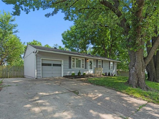 Homes for Sale in Liberty, MO 64068 | 819  REED Street