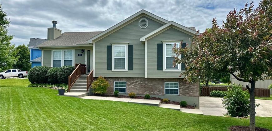 Homes for Sale in Kansas City, MO 64156 | 10316 N Elmwood Court