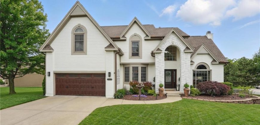 Homes for Sale in Kansas City, MO 64151 | 7912 NW Birch Lane