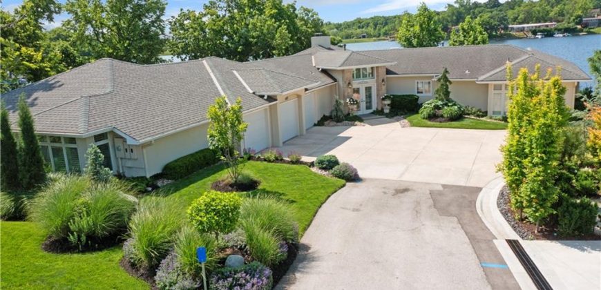 Homes for Sale in Lake Waukomis, MO 64151 | 223 NW North Shore Drive