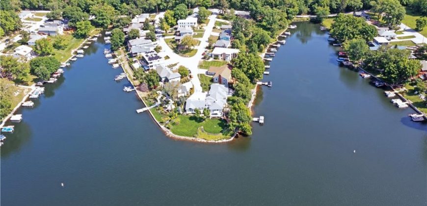 Homes for Sale in Lake Waukomis, MO 64151 | 223 NW North Shore Drive