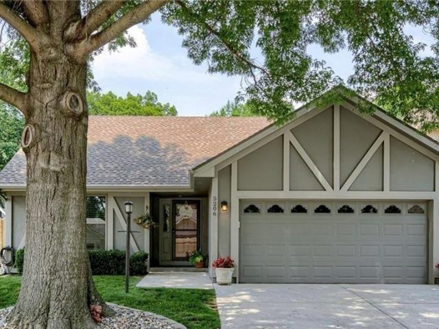 Homes for Sale in Kansas City, MO 64154 | 5206 NW 84th Place