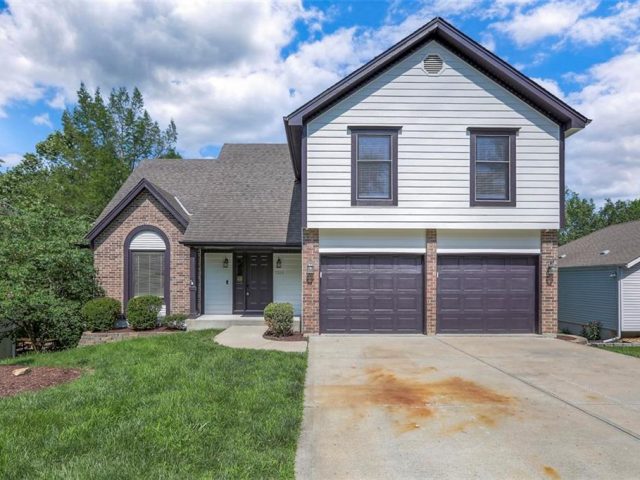 Homes for Sale in Kansas City, MO 64151 | 7316 N Granby Avenue