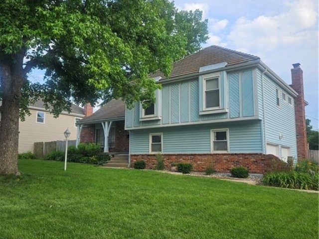 Homes for Sale in Gladstone, MO 64119 | 3511 NE 61st Terrace
