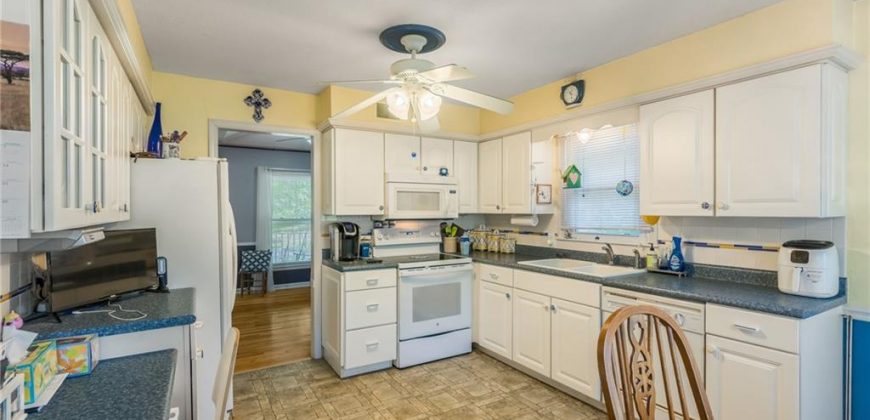 Homes for Sale in Liberty, MO 64068 | 805  Houston Lane