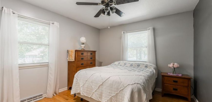 Homes for Sale in Liberty, MO 64068 | 805  Houston Lane