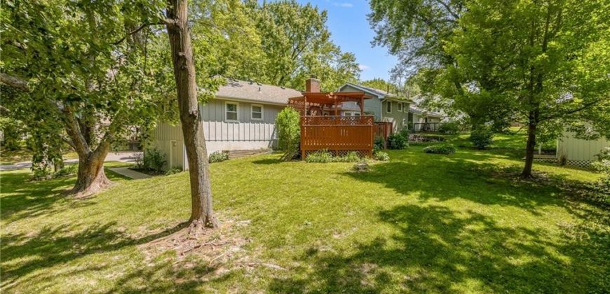Homes for Sale in Liberty, MO 64068 | 805  Houston Lane