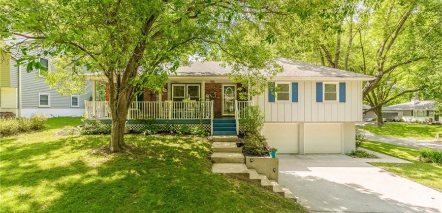 Homes for Sale in Liberty, MO 64068 | 805  Houston Lane