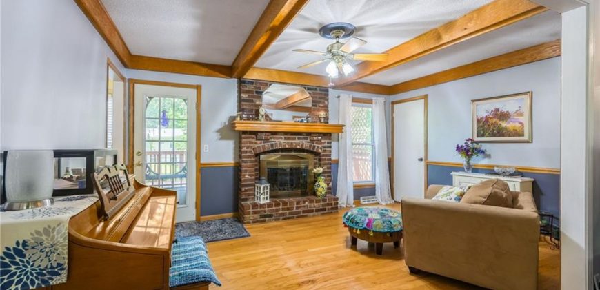 Homes for Sale in Liberty, MO 64068 | 805  Houston Lane