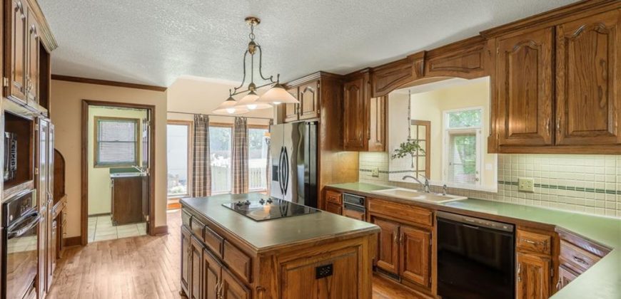 Homes for Sale in Kearney, MO 64060 | 220 W Shawna Drive