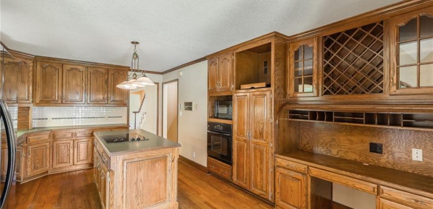 Homes for Sale in Kearney, MO 64060 | 220 W Shawna Drive