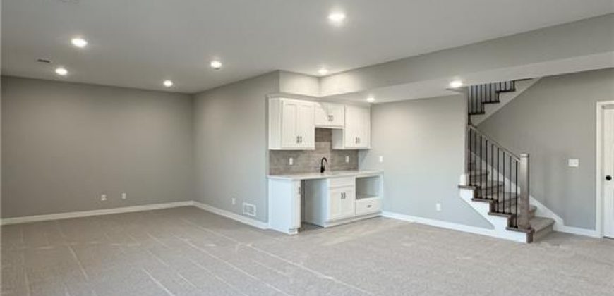 Homes for Sale in Kearney, MO 64060 | 13616  Clover Court