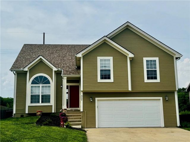 Homes for Sale in Smithville, MO 64089 | 508  Shannon Avenue