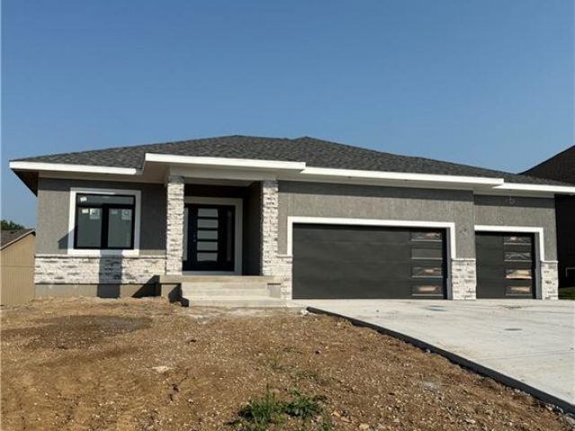 Homes for Sale in Kansas City, MO 64156 | 8810 N Agnes Avenue