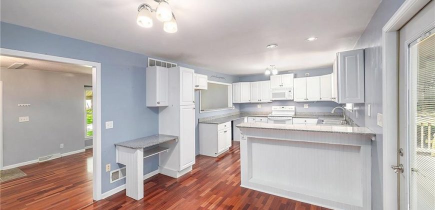 Homes for Sale in Kansas City, MO 64118 | 1600 NE 49th Terrace