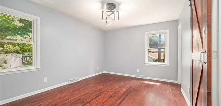 Homes for Sale in Kansas City, MO 64118 | 1600 NE 49th Terrace